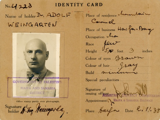 Ausweis von Adolf Weingarten, ausgestellt von der &quot;Regierung Palästinas&quot; 1938
